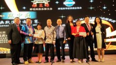 新加坡黄秀玲夺获亚太区“冠中冠”幽默演讲邀请赛冠军